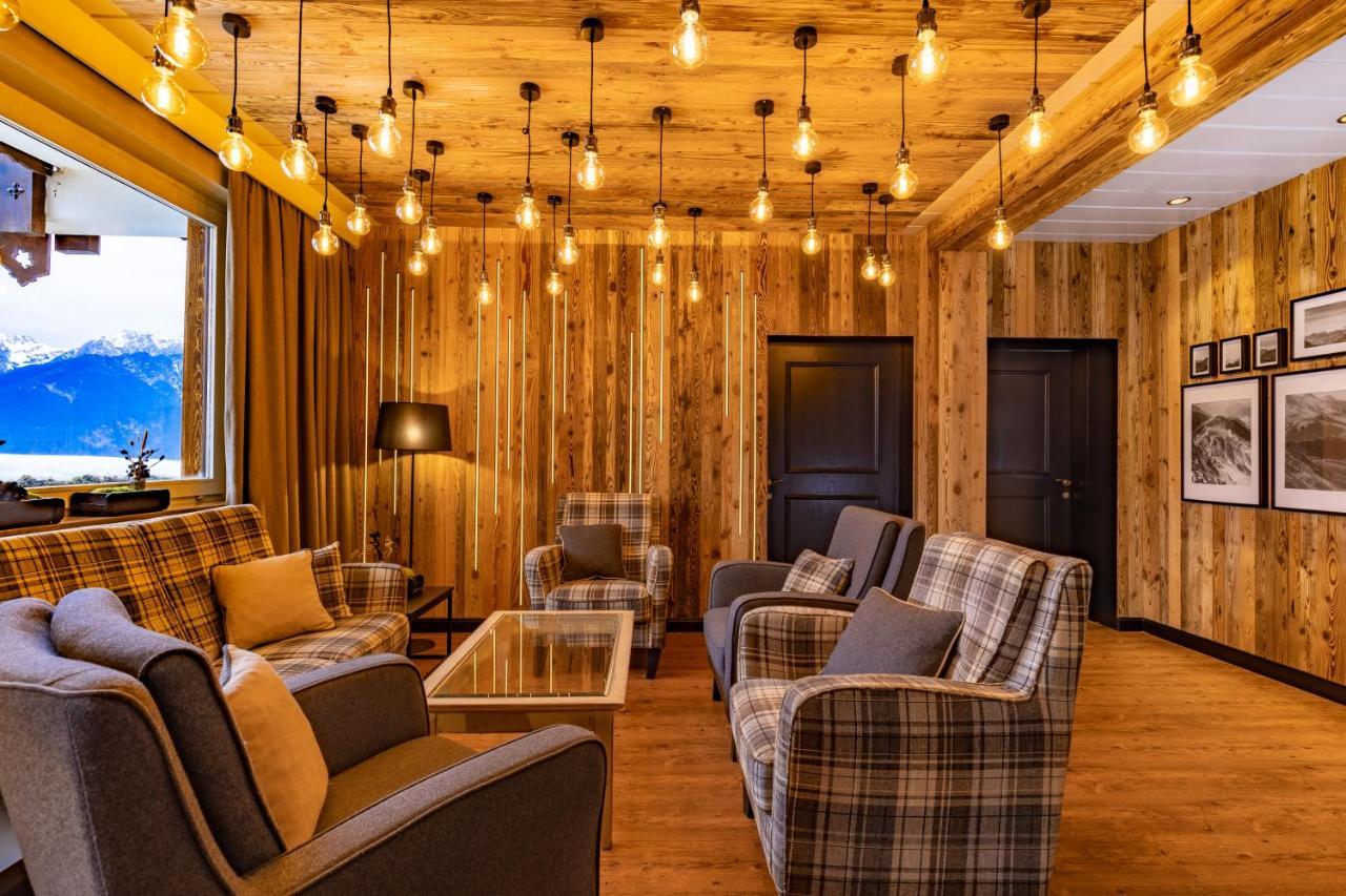 Mondi Hotel Аксамс Екстериор снимка