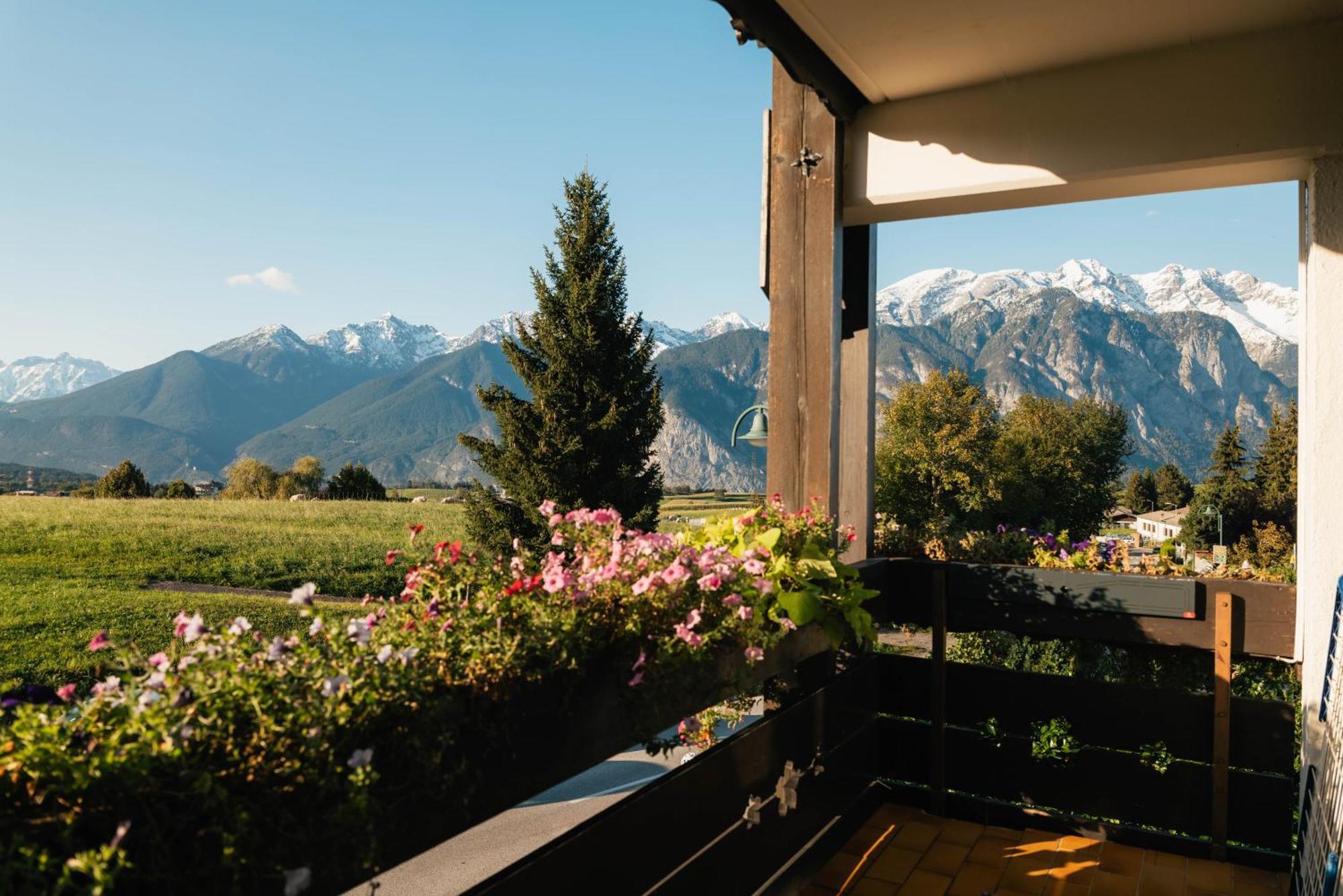 Mondi Hotel Аксамс Екстериор снимка