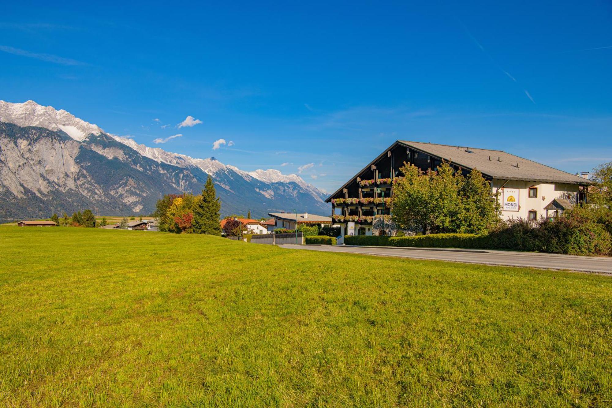 Mondi Hotel Аксамс Екстериор снимка