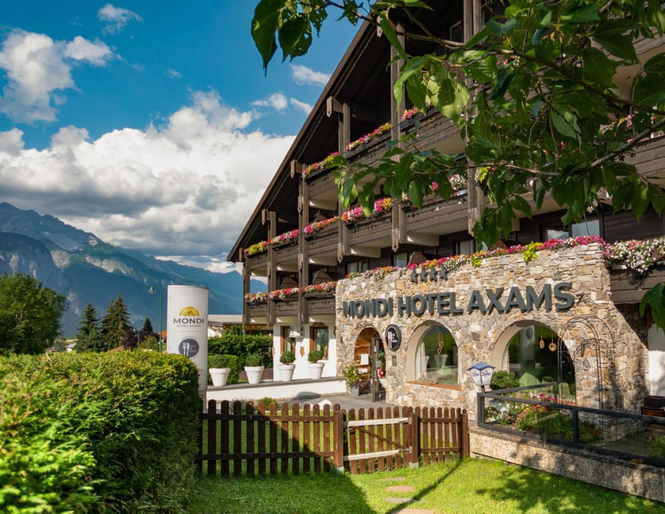 Mondi Hotel Аксамс Екстериор снимка